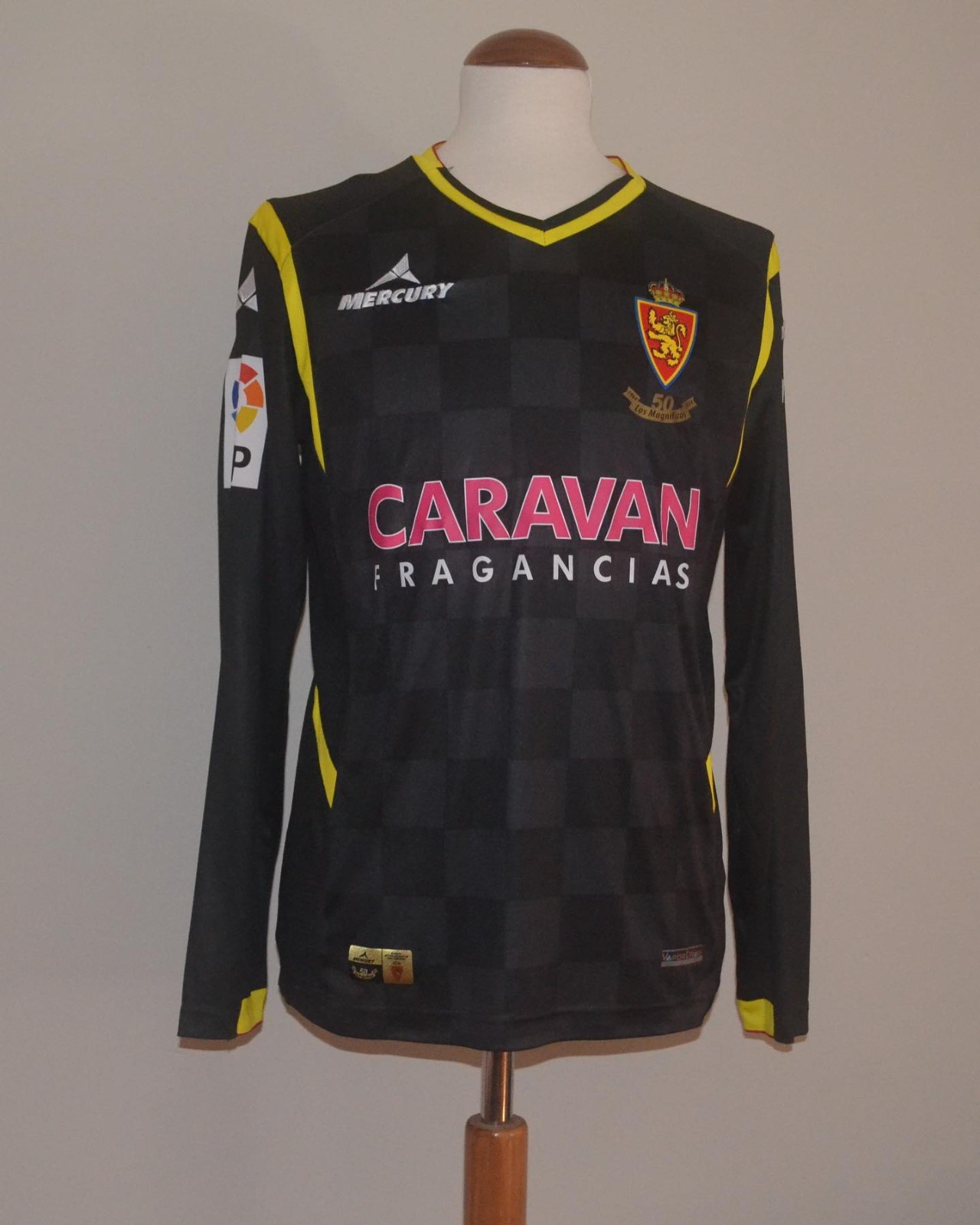 Real Zaragoza 2014-15 Away Kit