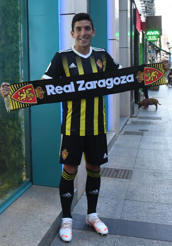 Real Zaragoza 2021-22 Away Kit