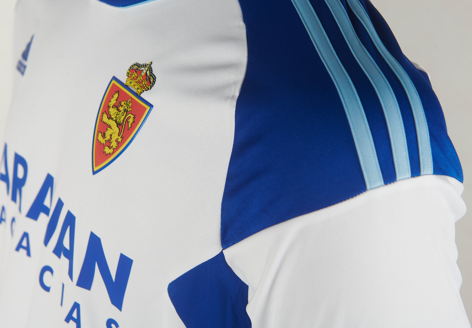 Real Zaragoza 2022-23 Home Kit