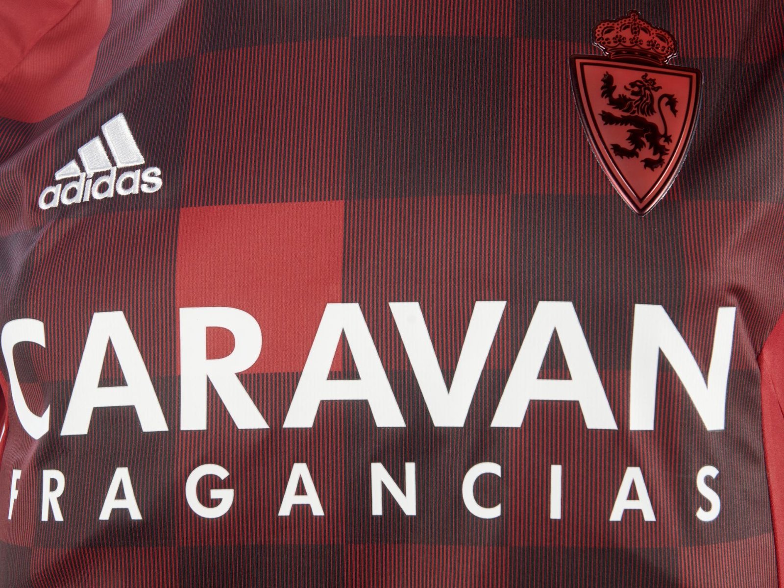 Real Zaragoza 2022-23 Third Kit