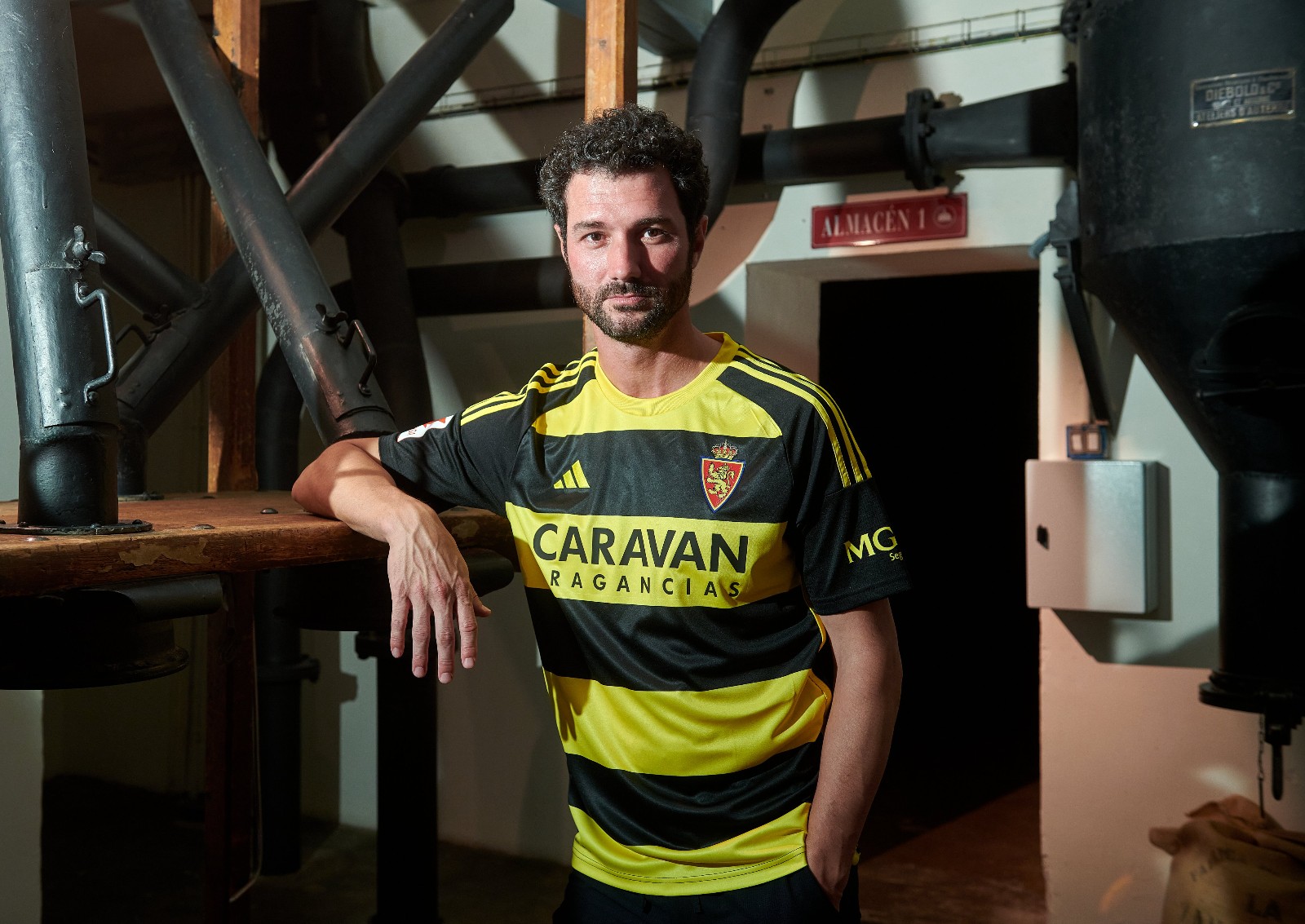 Real Zaragoza 2023-24 Away Kit