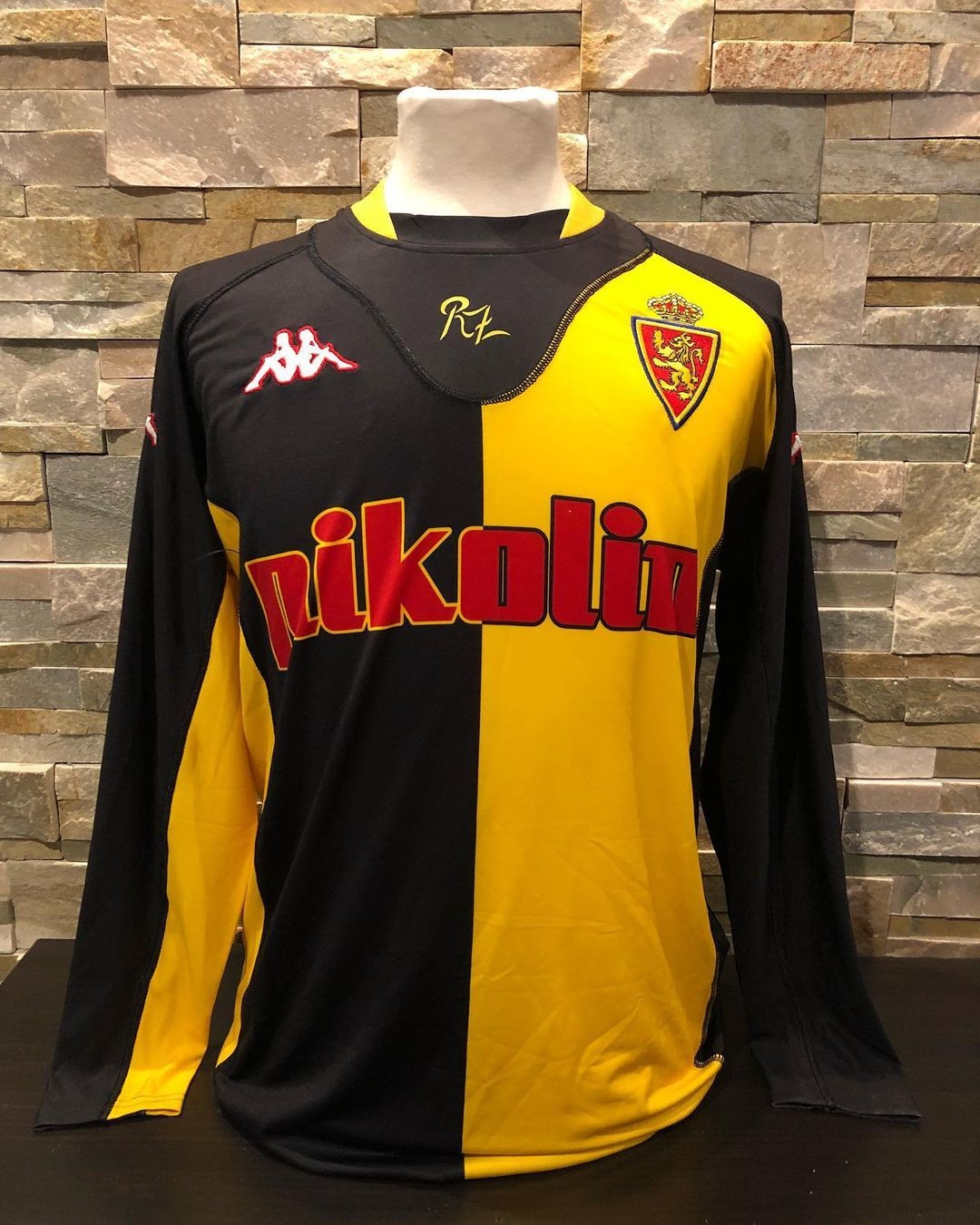 Real Zaragoza 2002-03 Away Kit