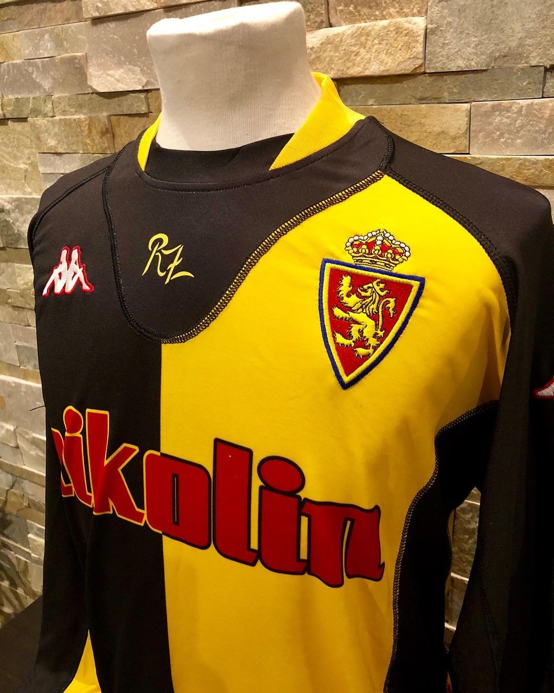 Real Zaragoza 2002-03 Away Kit