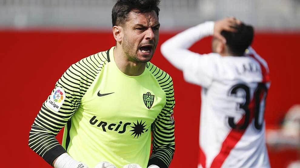 UD Almería 2017-18 GK 2 Kit