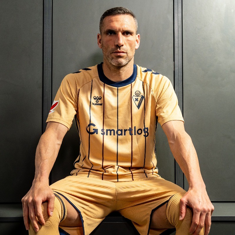 SD Eibar 2024-25 Away Kit