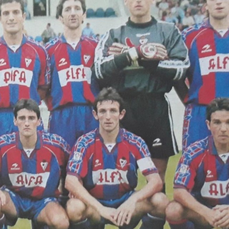 SD Eibar 1999-00 Home Kit