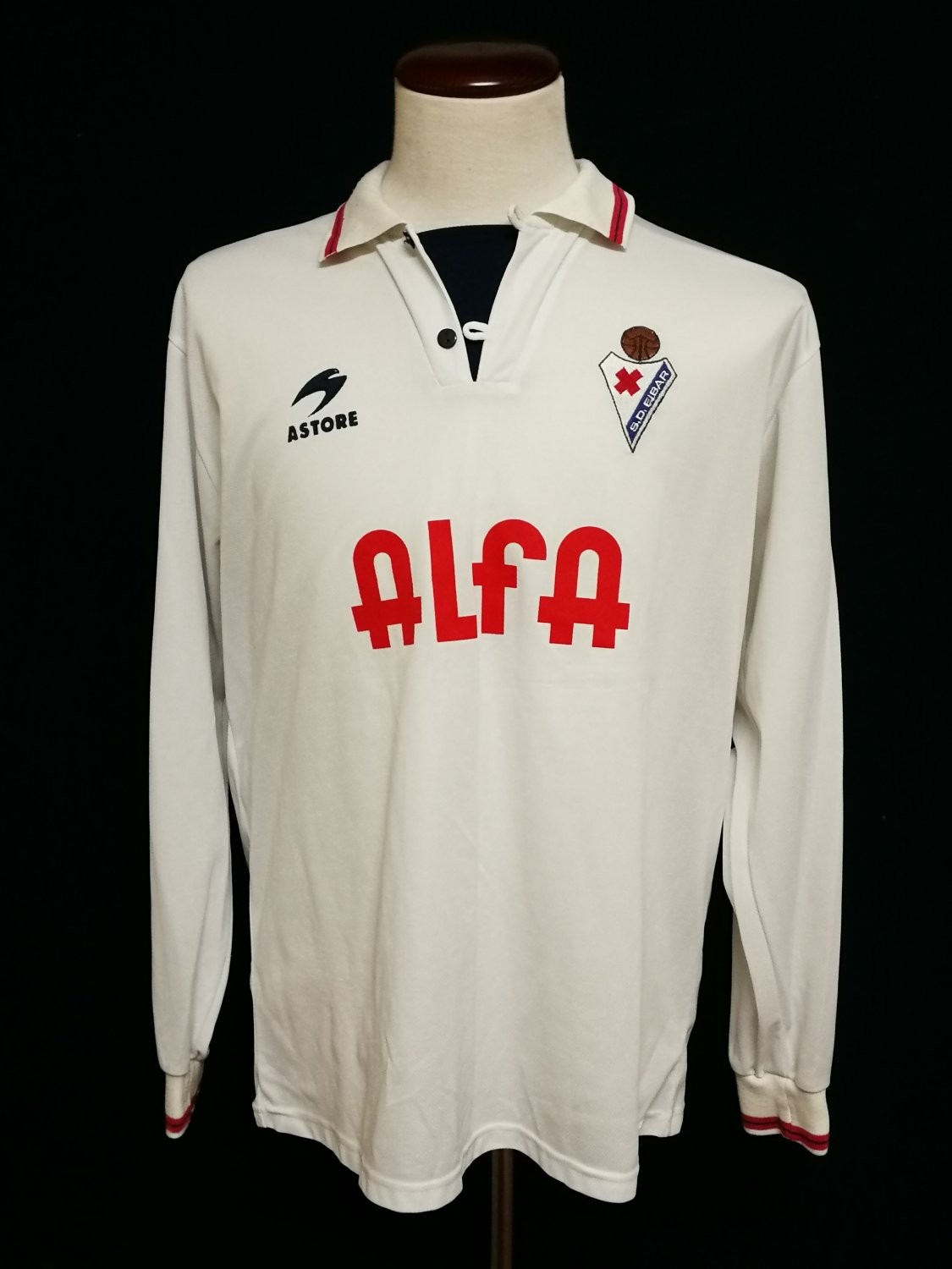 SD Eibar 1999-00 Away Kit