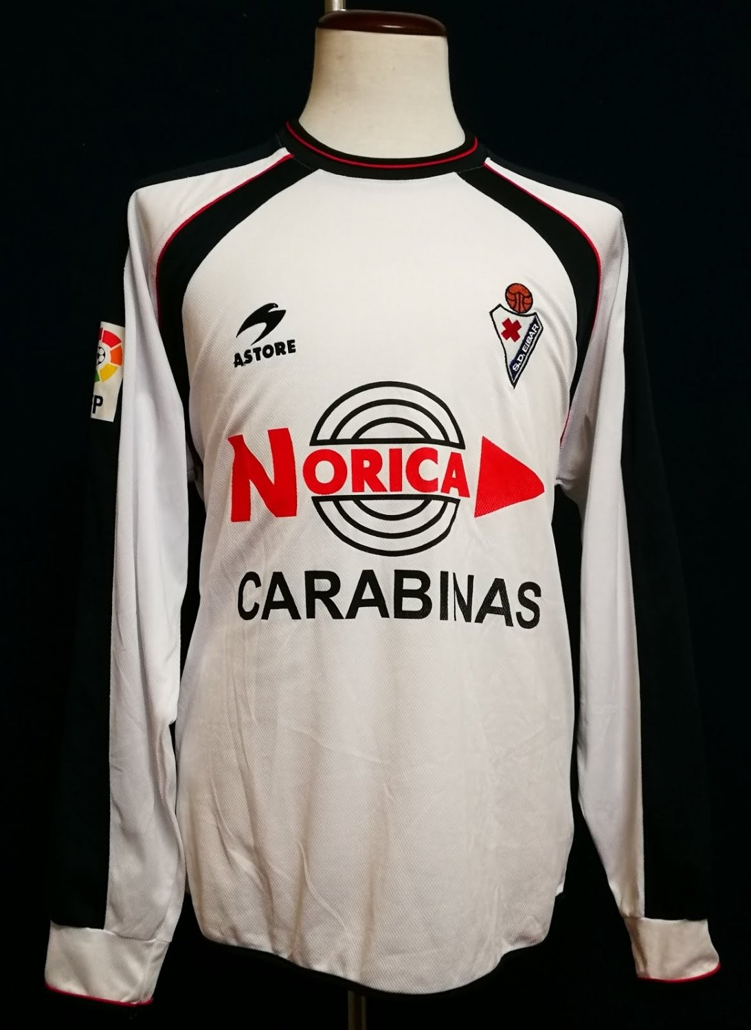 SD Eibar 2003-04 Away Kit