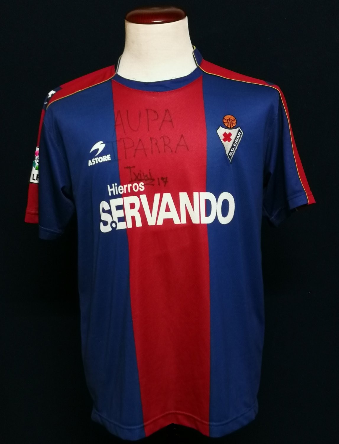 SD Eibar 2009-10 Home Kit