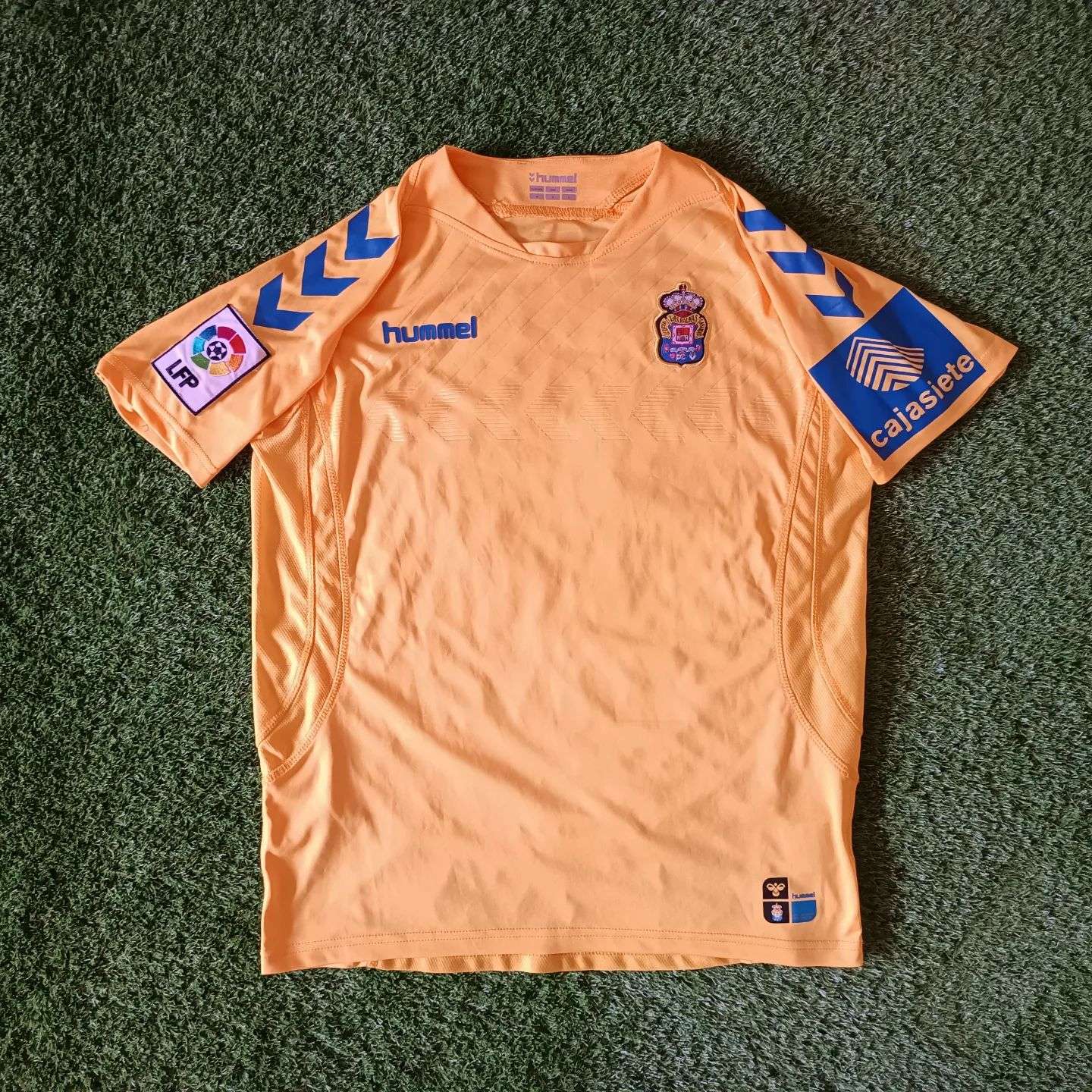 UD Las Palmas 2013-14 Home Kit