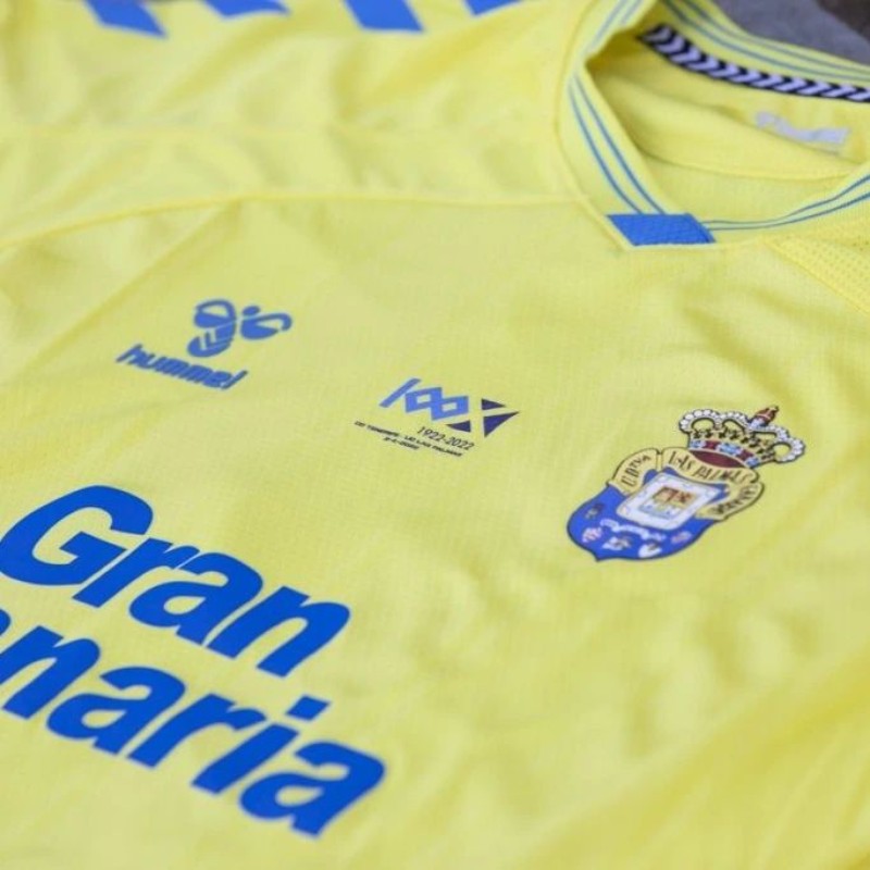 UD Las Palmas 2021-22 Home 2 Kit