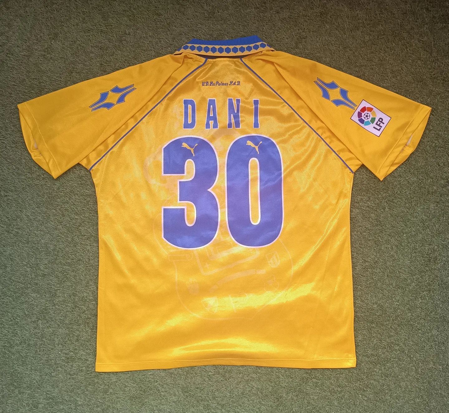 UD Las Palmas 1997-98 Home 2 Kit