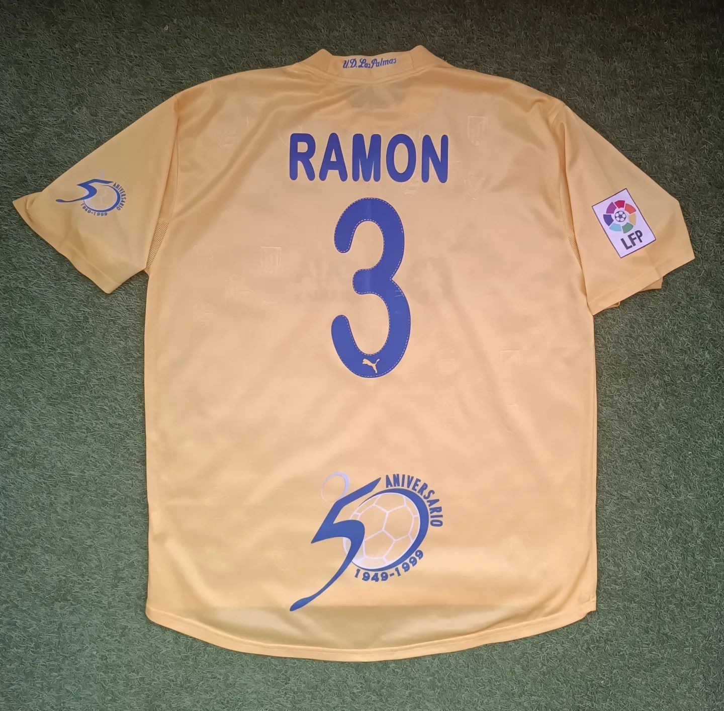 UD Las Palmas 1999-00 Home Kit