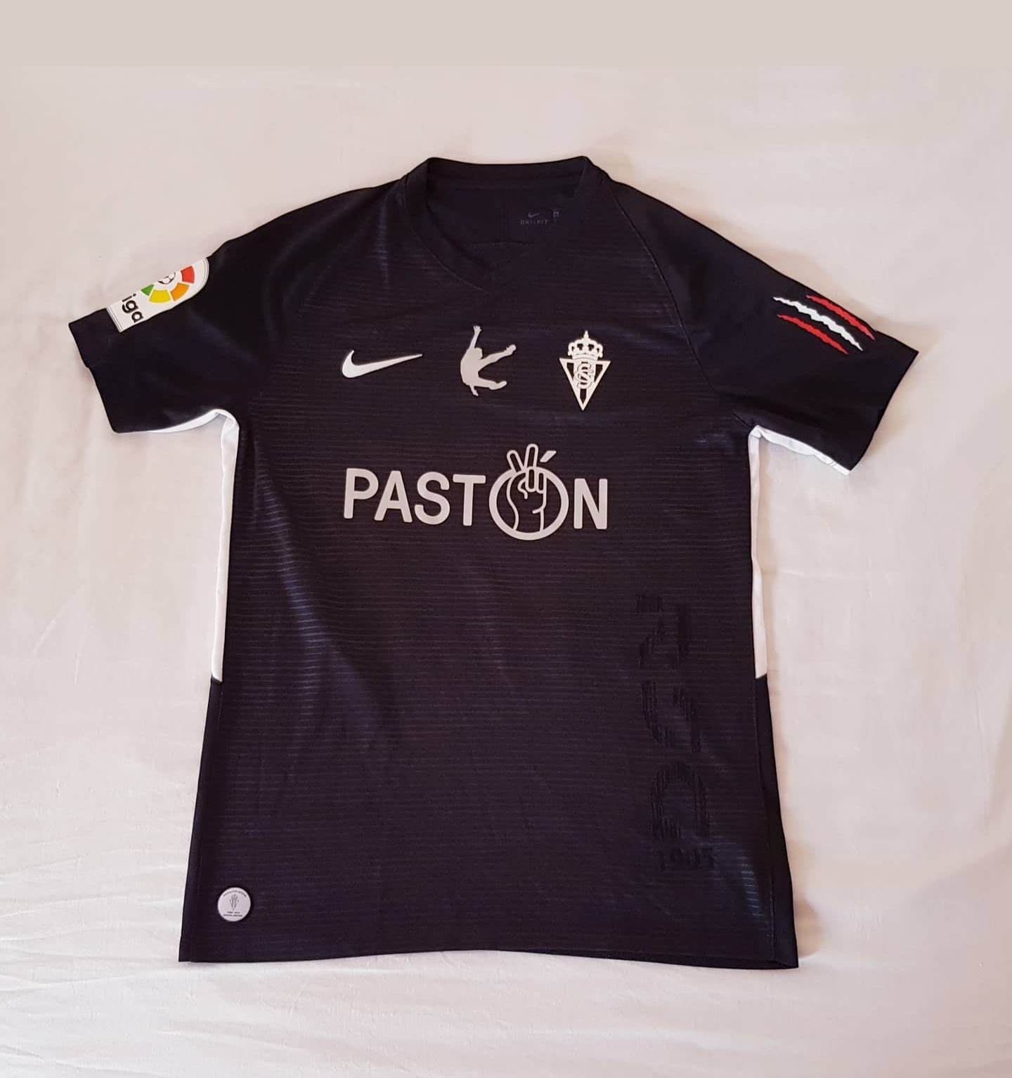 Sporting Gijón 2018-19 Third Kit