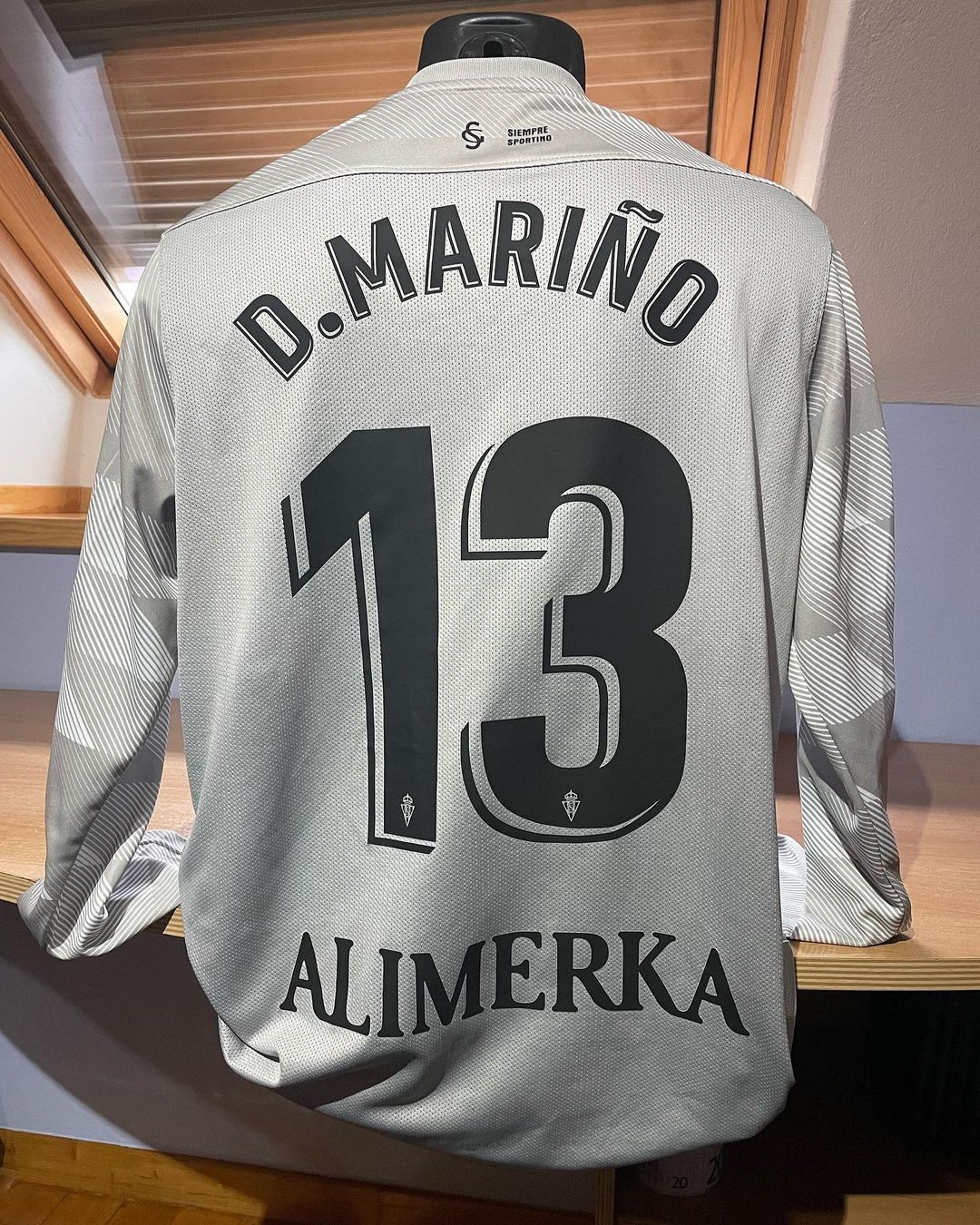 Sporting Gijón 2020-21 GK 2 Kit