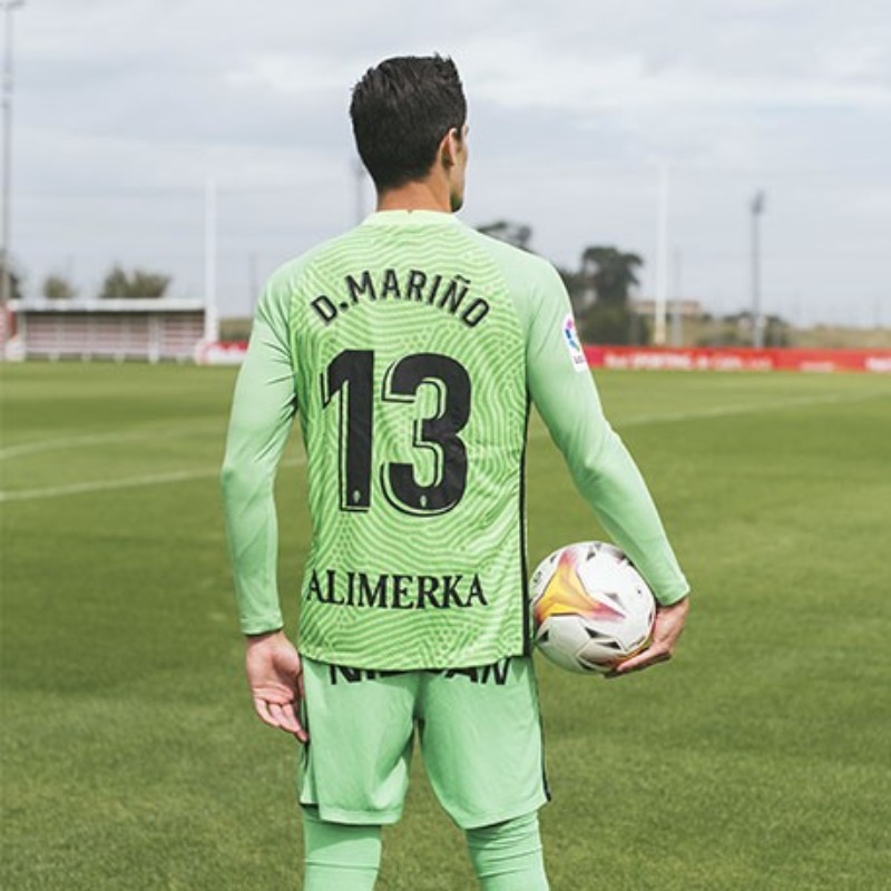 Sporting Gijón 2021-22 GK 1 Kit