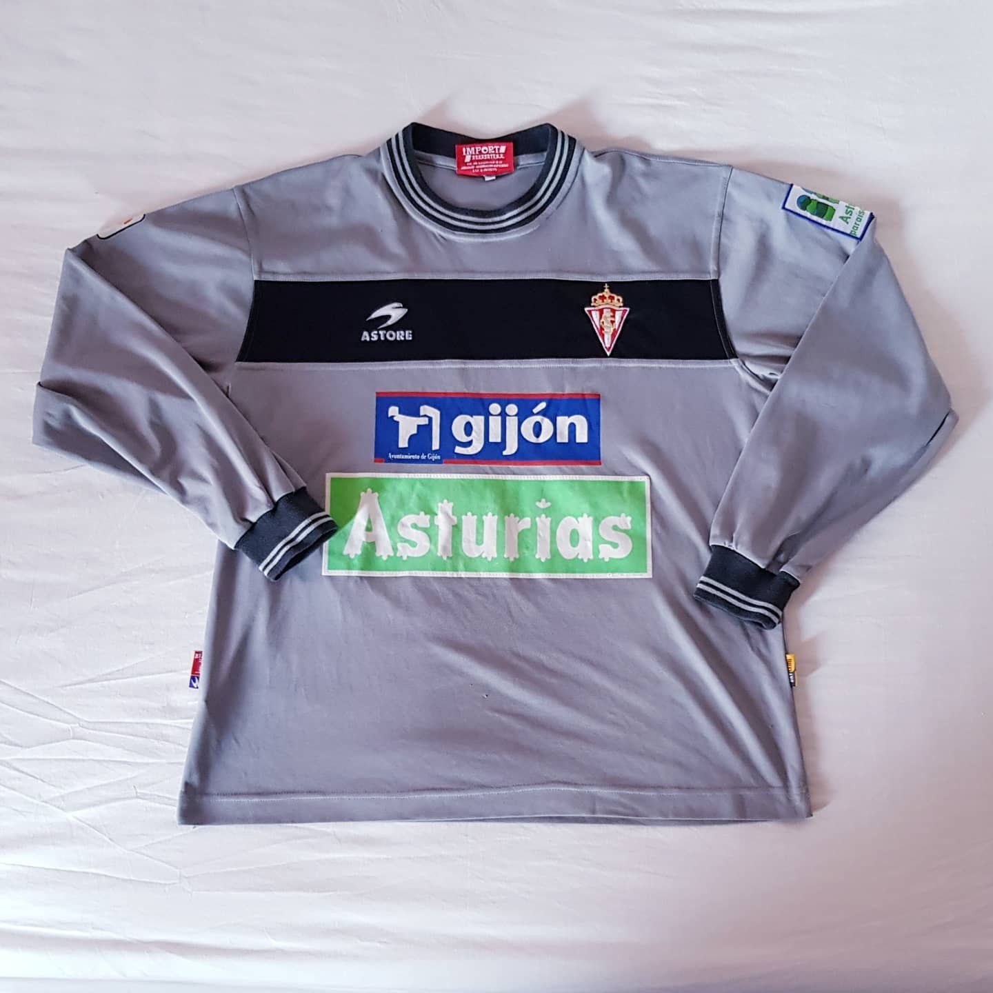 Sporting Gijón 2001-02 GK Kit