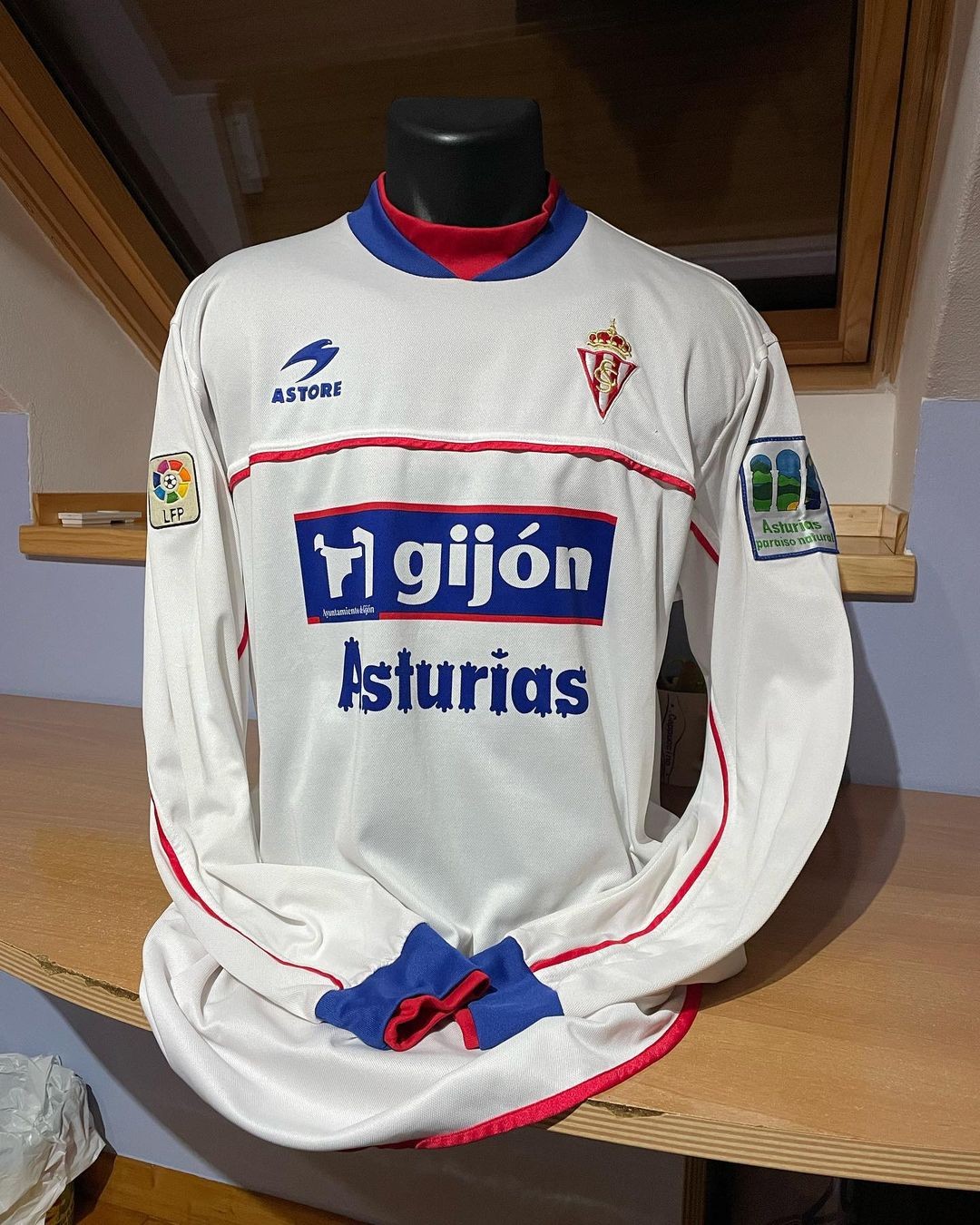 Sporting Gijón 2002-03 Away Kit