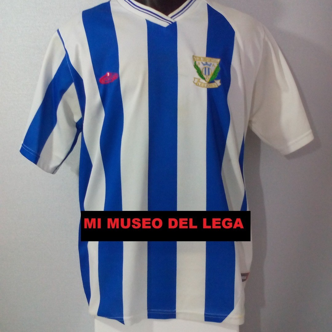 CD Leganés 2004-05 Home Kit