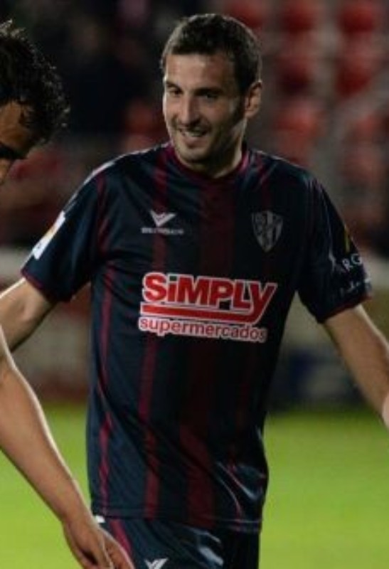 SD Huesca 2015-16 Home V2 Kit