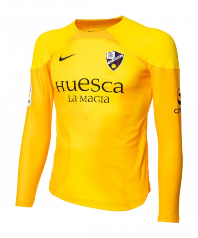SD Huesca 2022-23 GK 3 Kit