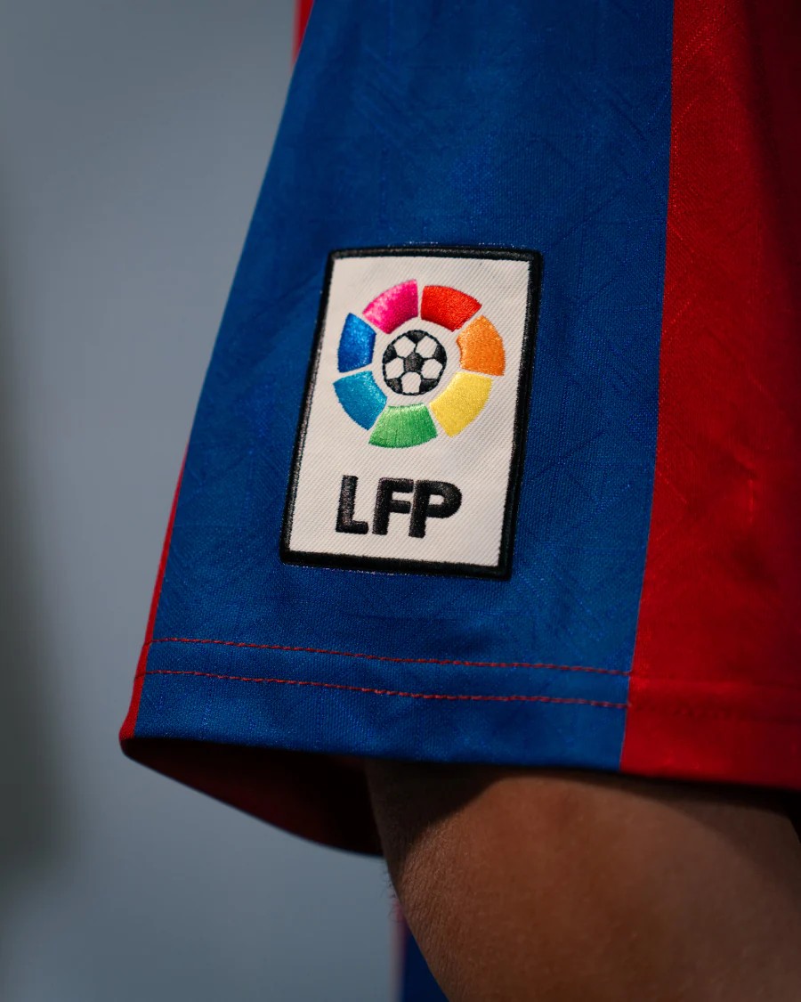 SD Huesca 2025-26 Retro Kit