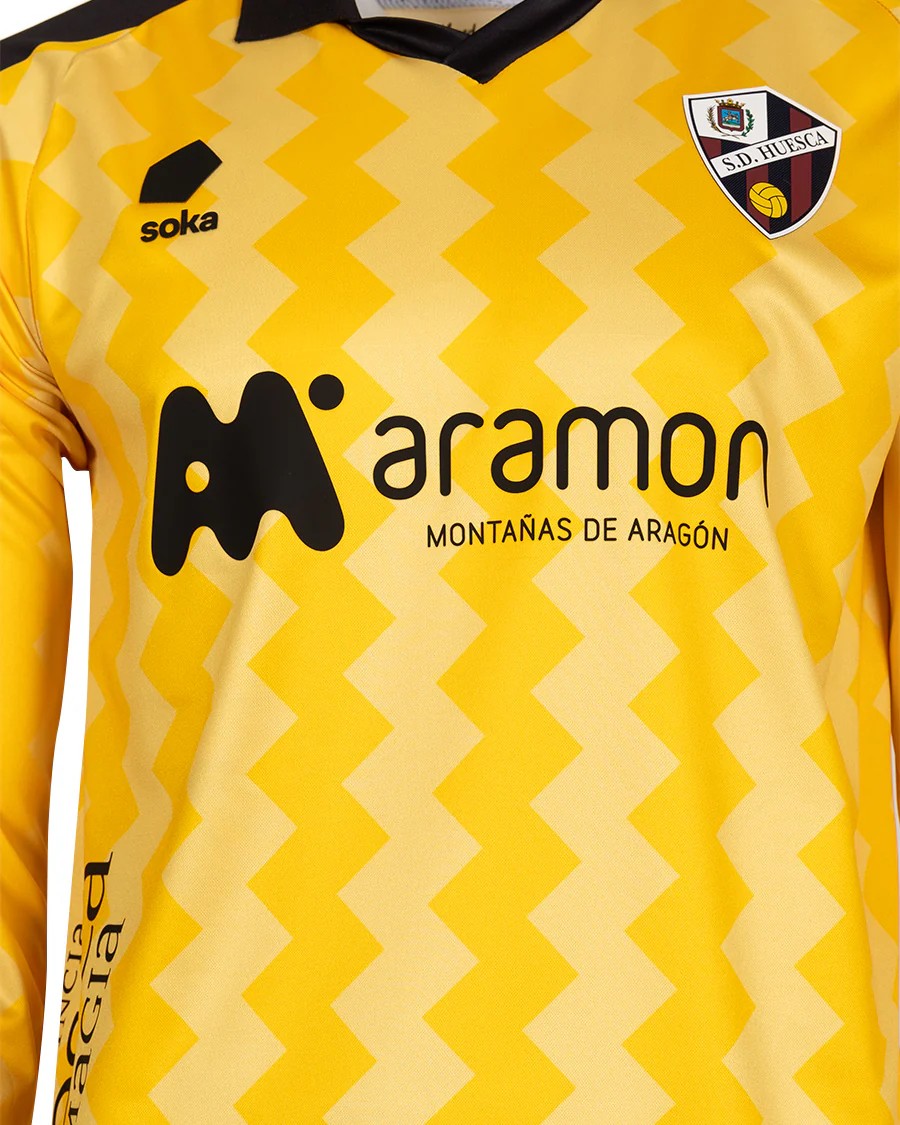 SD Huesca 2025-26 GK Away Kit