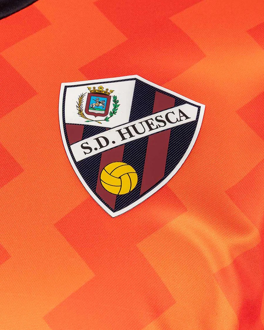SD Huesca 2025-26 GK Third Kit