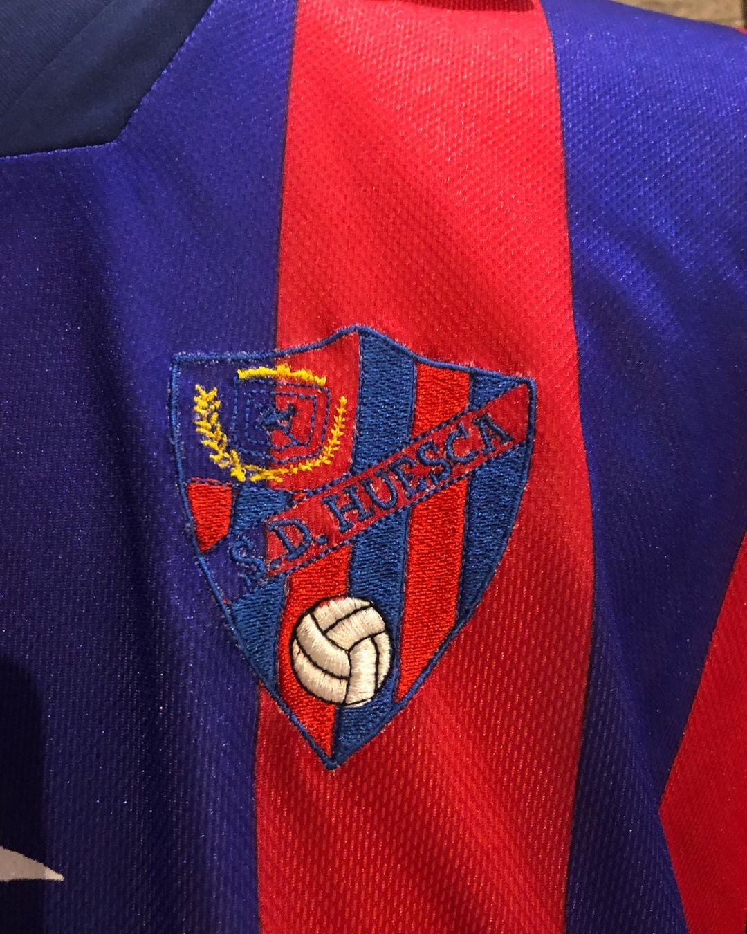 SD Huesca 2003-04 Home Kit