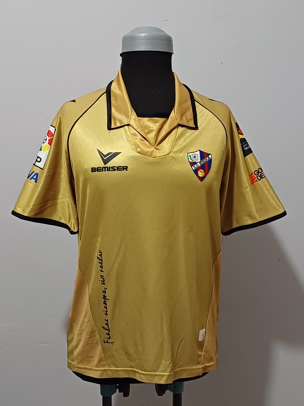 SD Huesca 2008-09 Third Kit