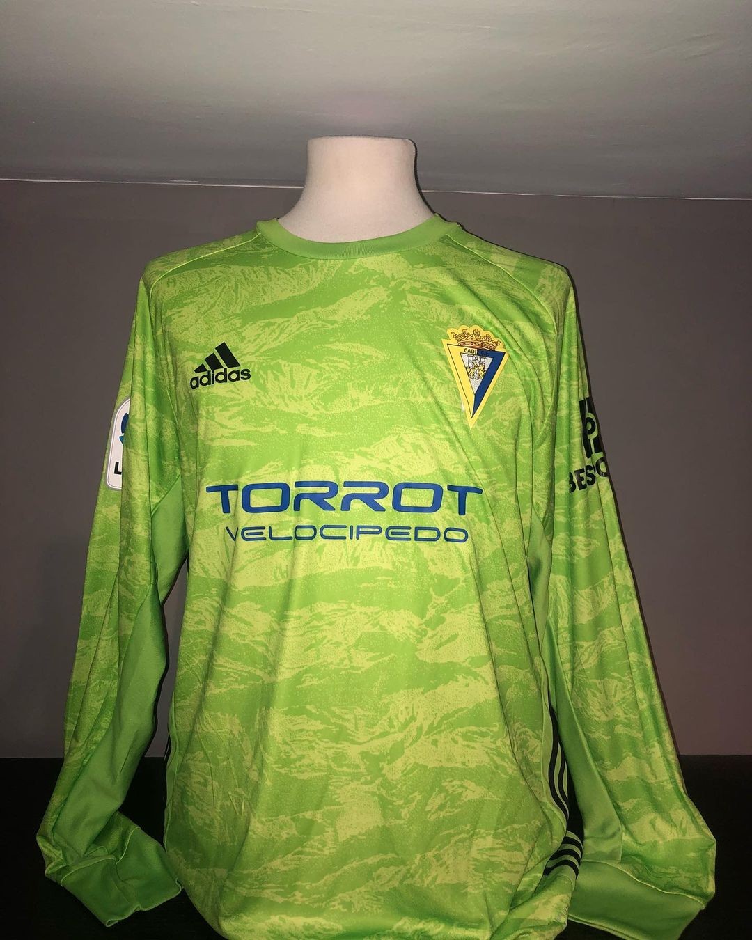 Cádiz CF 2019-20 GK Kit