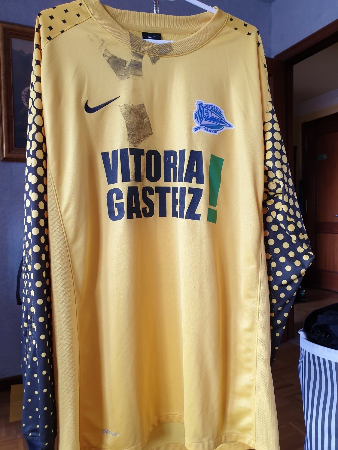 Deportivo Alavés 2011-12 GK 1 Kit