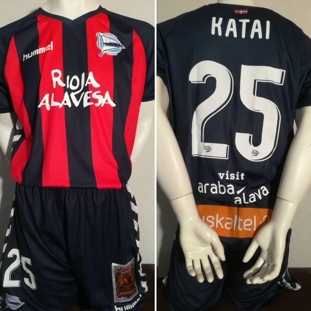 Deportivo Alavés 2016-17 Special Kit