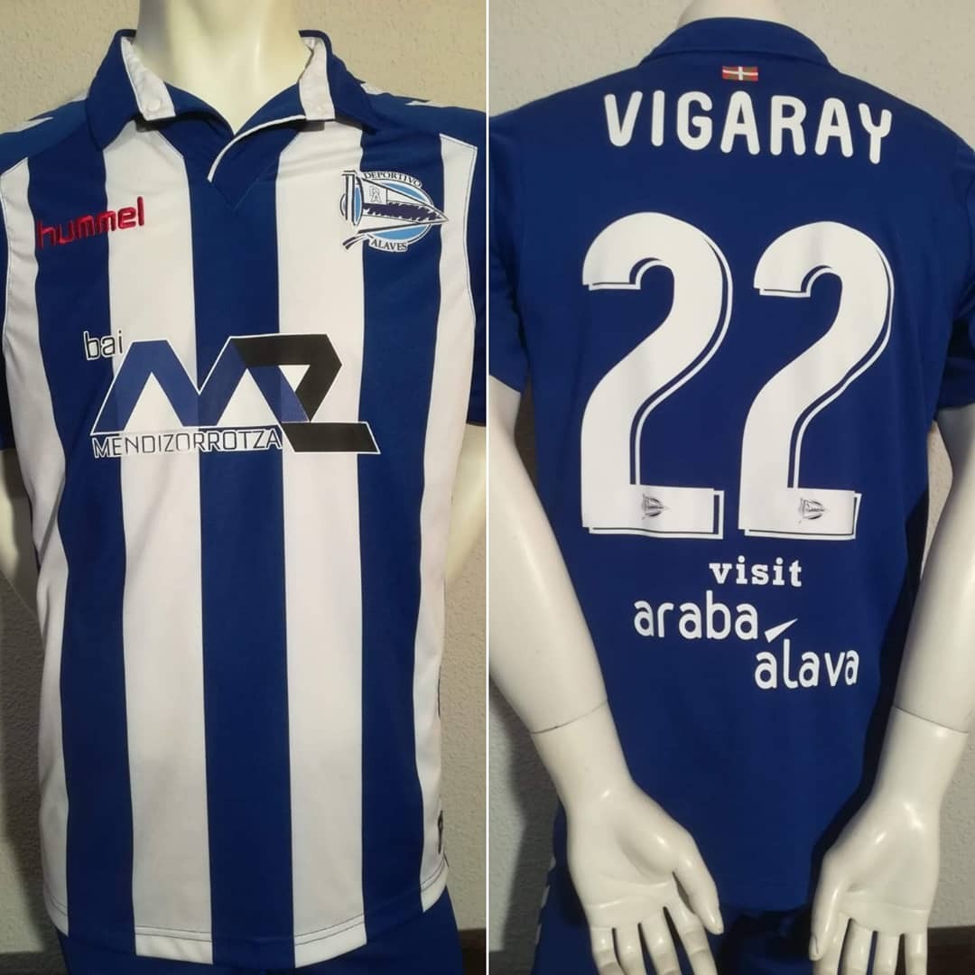 Deportivo Alavés 2016-17 Home V5 Kit