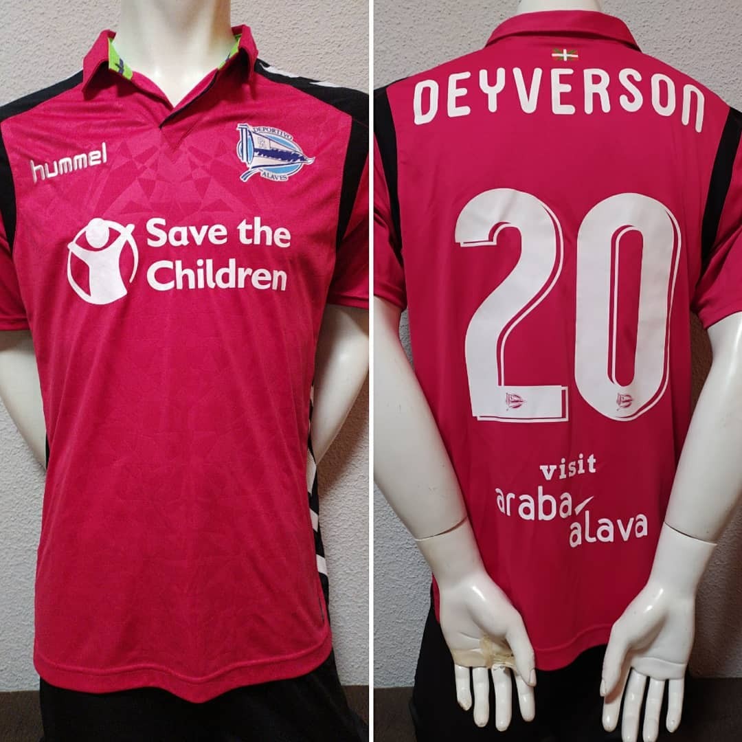 Deportivo Alavés 2016-17 Away V2 Kit