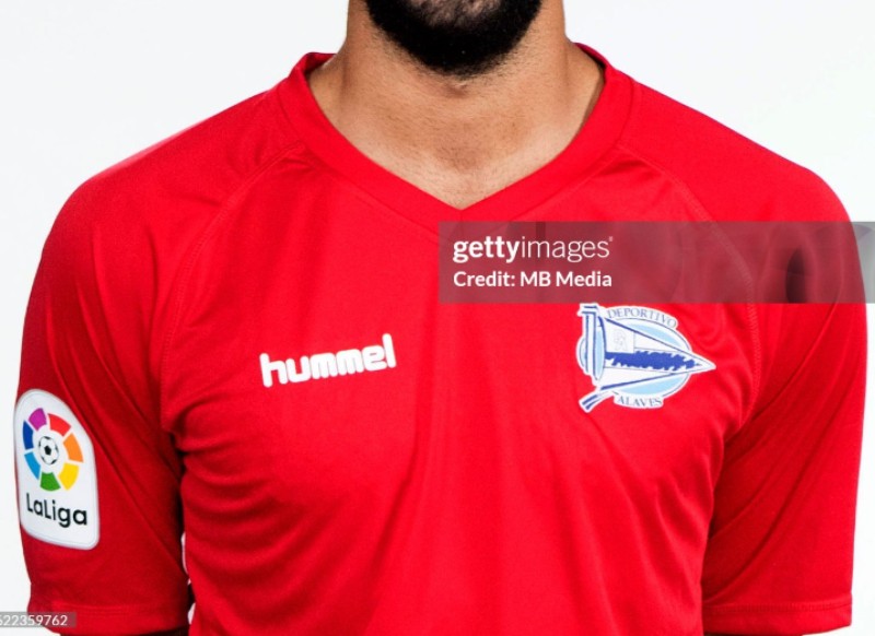 Deportivo Alavés 2016-17 GK 4 Kit