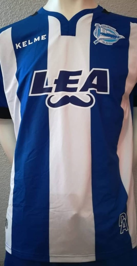 Deportivo Alavés 2017-18 Home V2 Kit