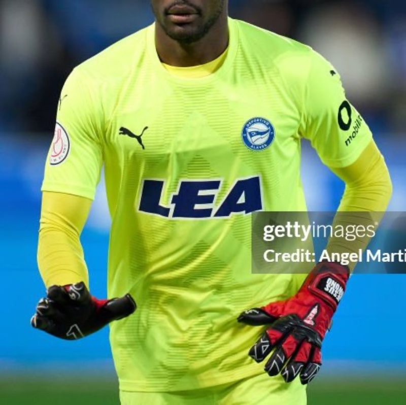 Deportivo Alavés 2022-23 GK 3 Kit