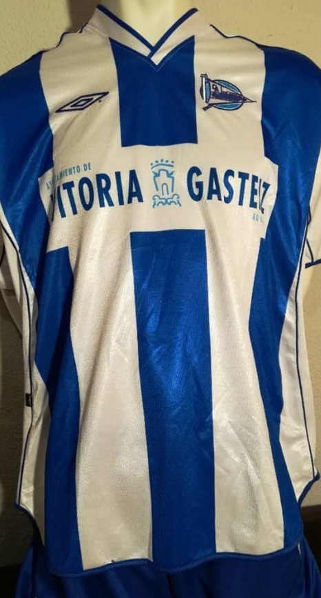 Deportivo Alavés 2003-04 Home Kit