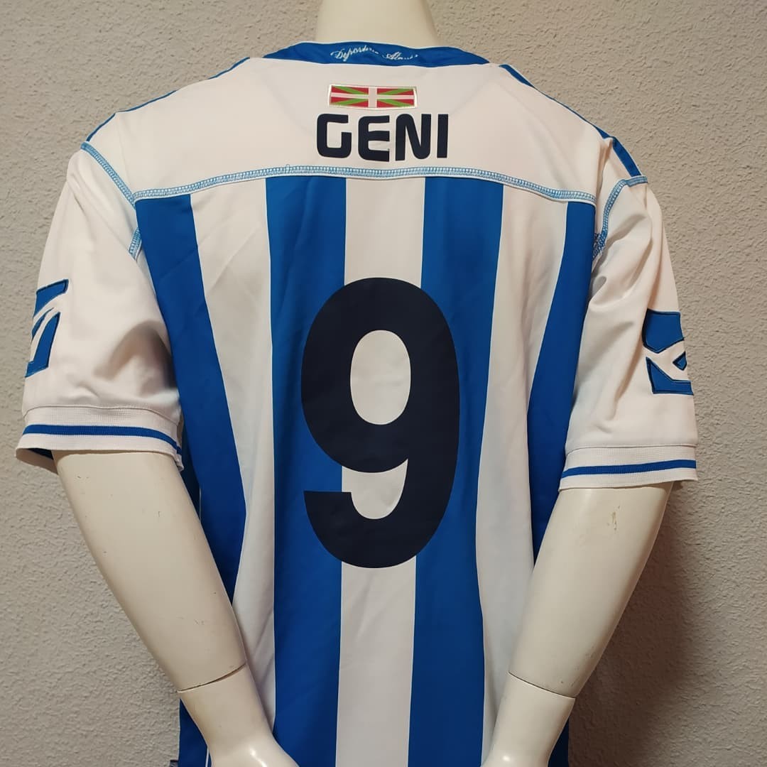 Deportivo Alavés 2009-10 Home Kit