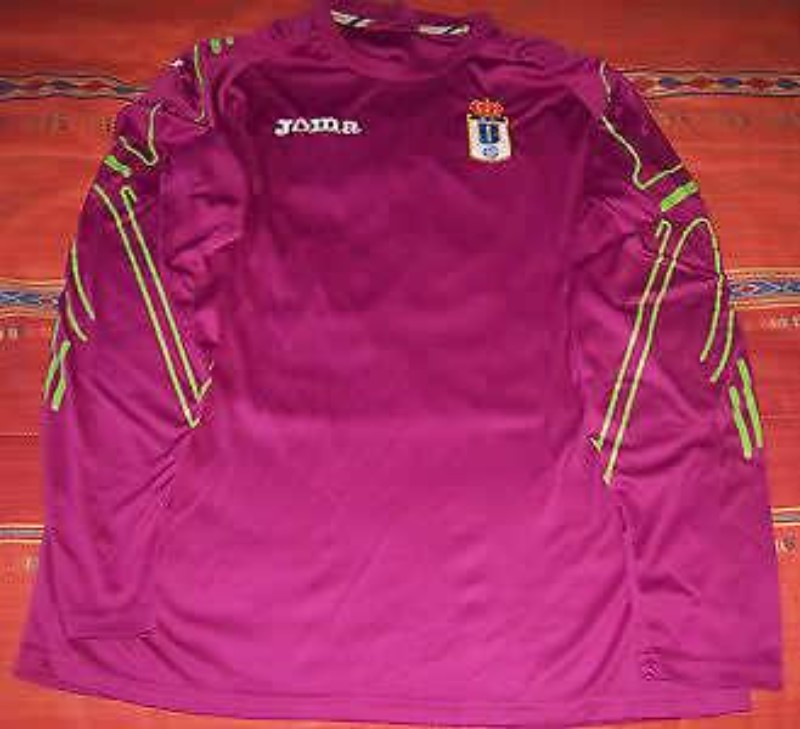 Real Oviedo 2012-13 GK 1 Kit
