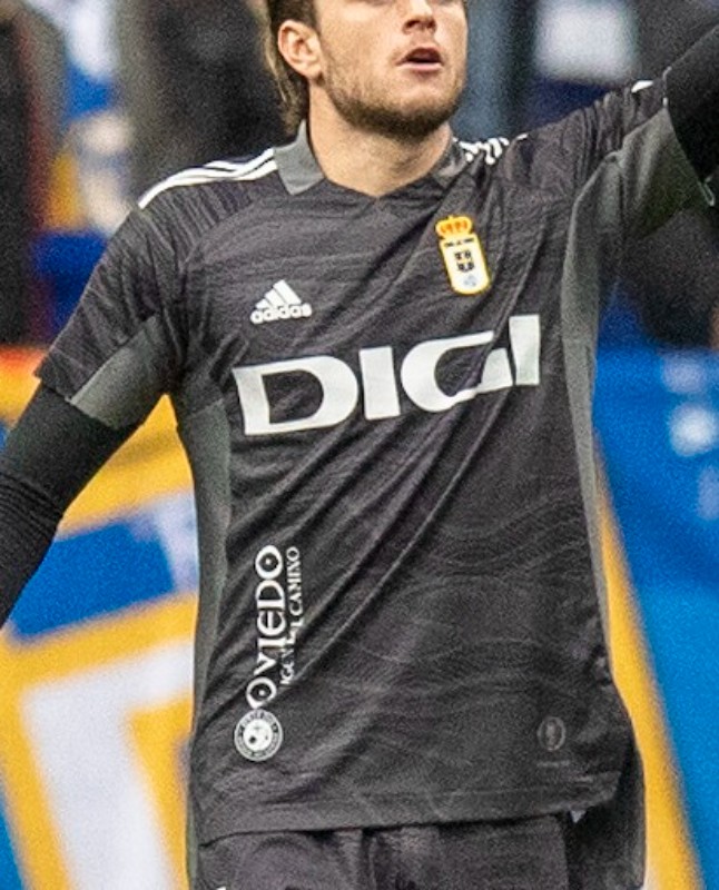 Real Oviedo 2021-22 GK 1 Kit