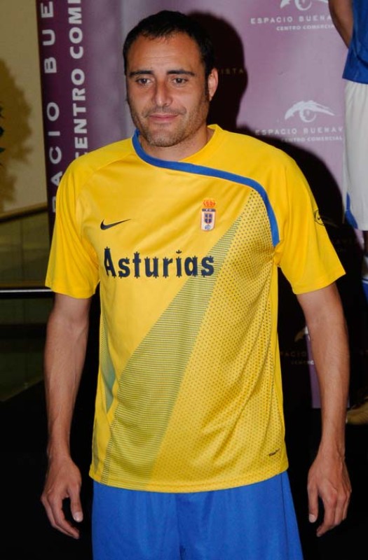 Real Oviedo 2009-10 Away Kit