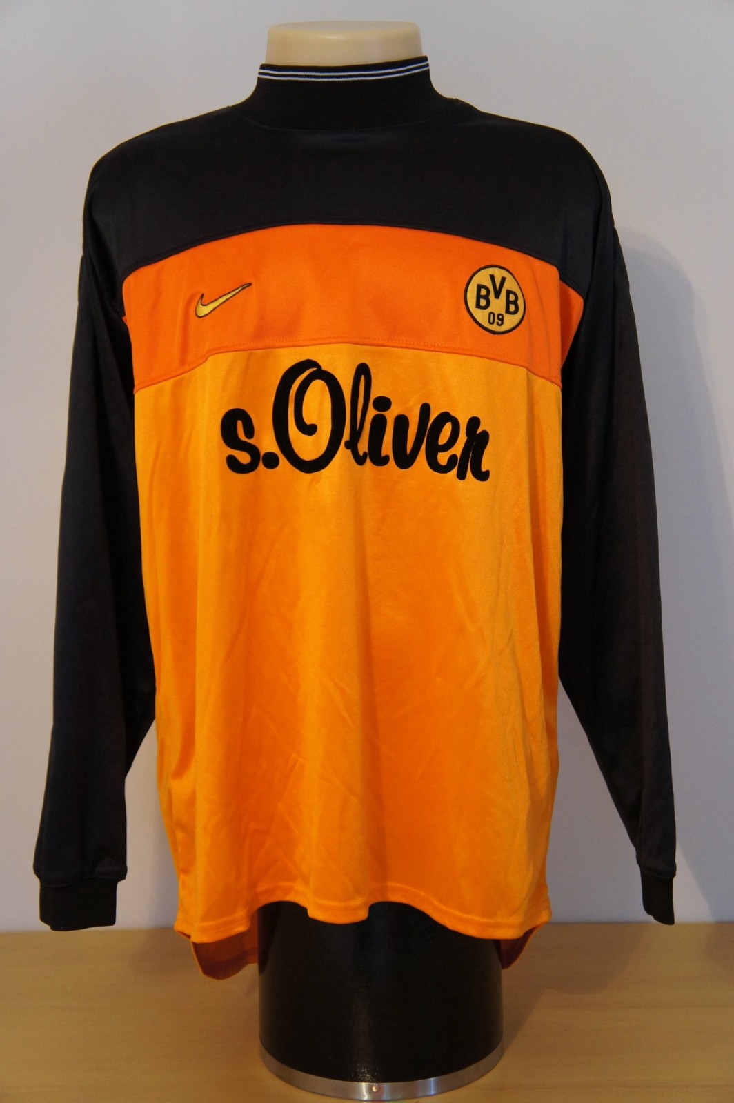 Borussia Dortmund 1999-00 GK 2 Kit