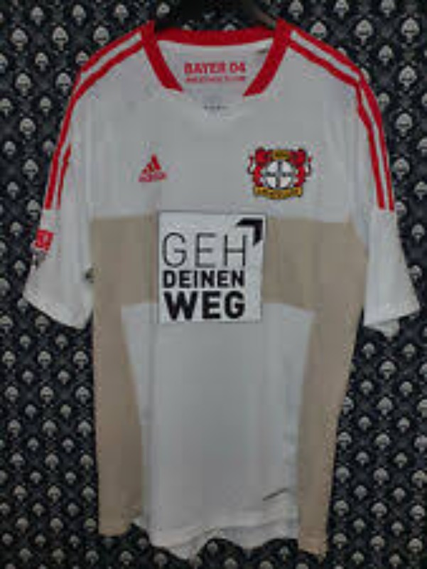 Bayer 04 Leverkusen 2012-13 Away 2 Kit