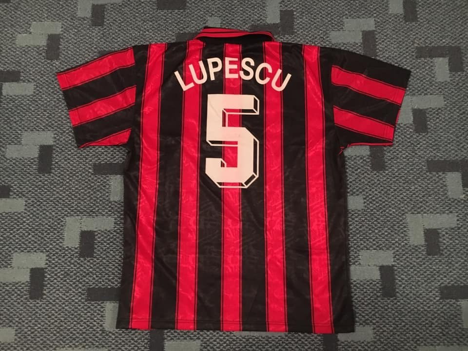 Bayer 04 Leverkusen 1995-96 Home Kit