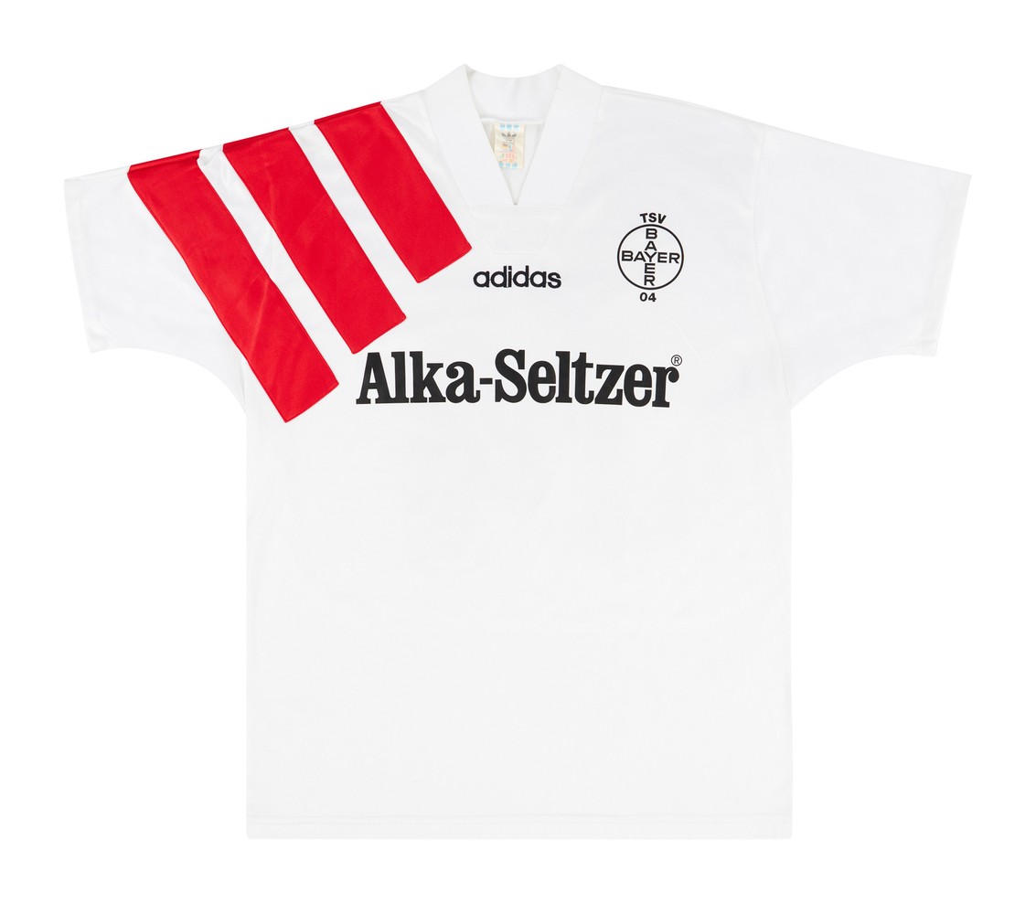 Bayer 04 Leverkusen 1995-96 Away Kit