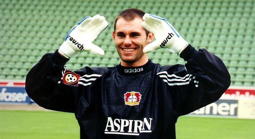 Bayer 04 Leverkusen 1997-98 GK 2 Kit