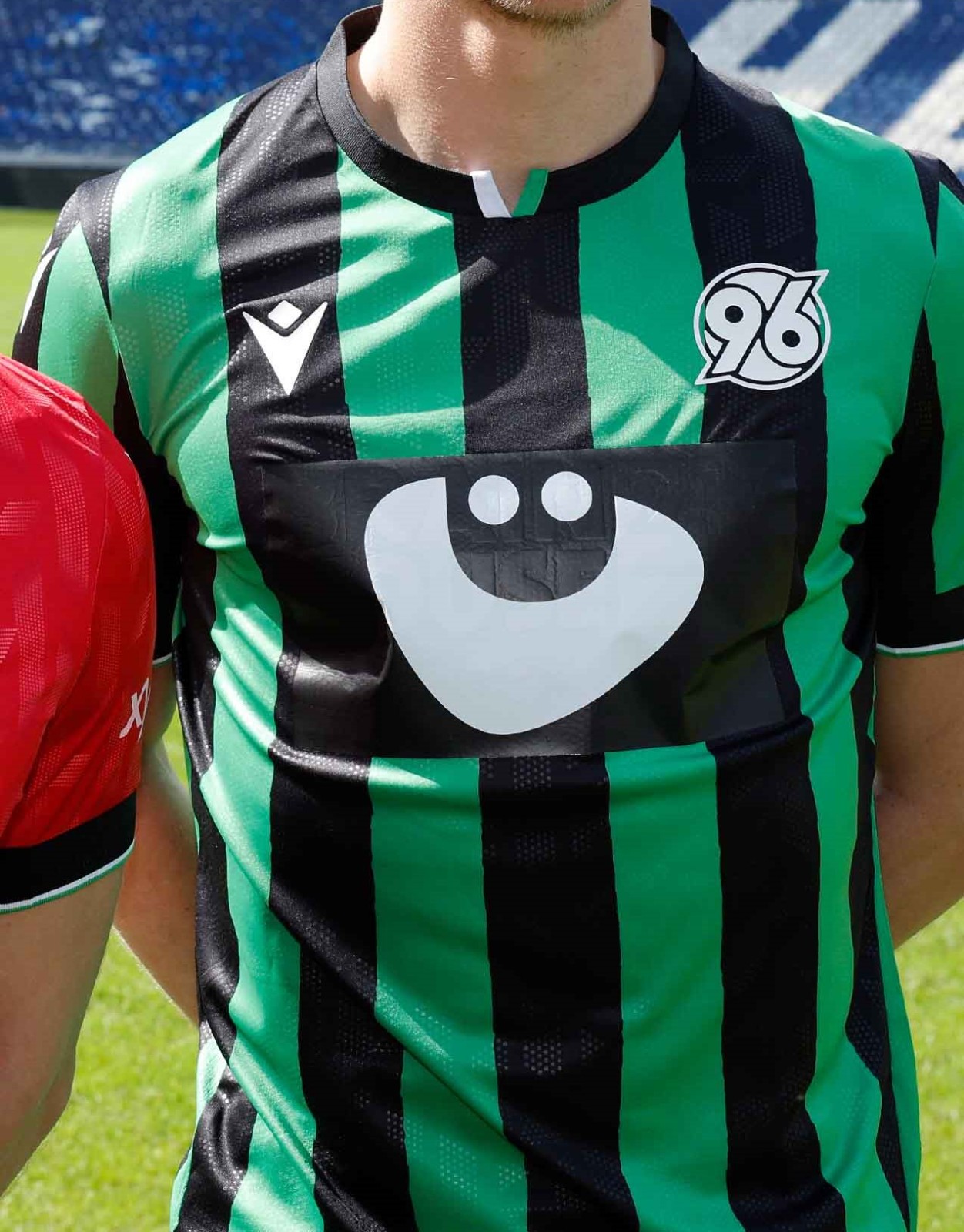 Hannover 96 2023-24 Away V2 Kit
