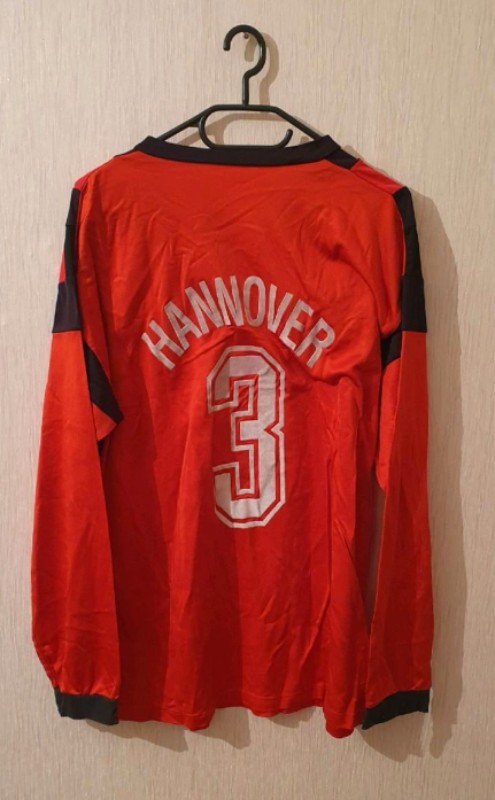 Hannover 96 1994-95 Home Kit